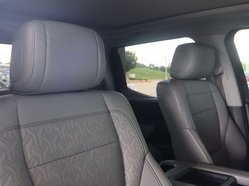 Used 2022 Toyota Tundra Limited AWD/4WD image 43