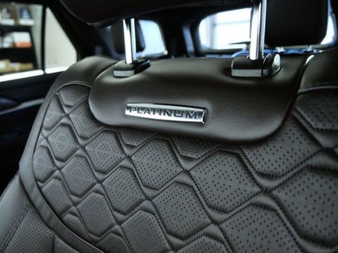 Certified 2025 Ford Explorer Platinum w/ LUX Leather Package image 19