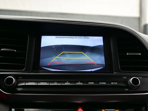 Used 2020 Hyundai Elantra SEL w/ Cargo Package (C1) FWD image 17