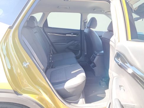 Used 2024 Kia Seltos S AWD/4WD image 15
