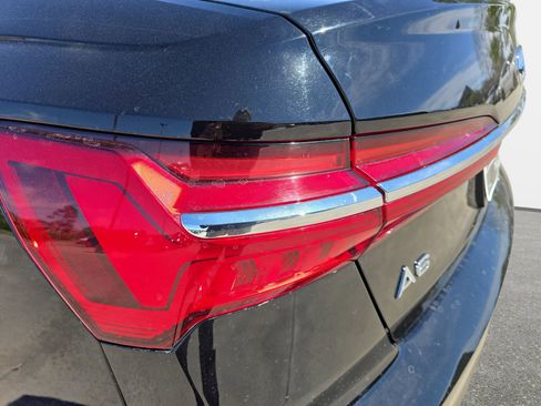 Certified 2025 Nissan Sentra S image 32