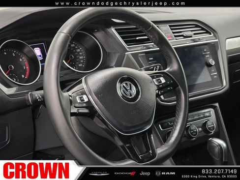 Used 2020 Volkswagen Tiguan SE FWD image 26