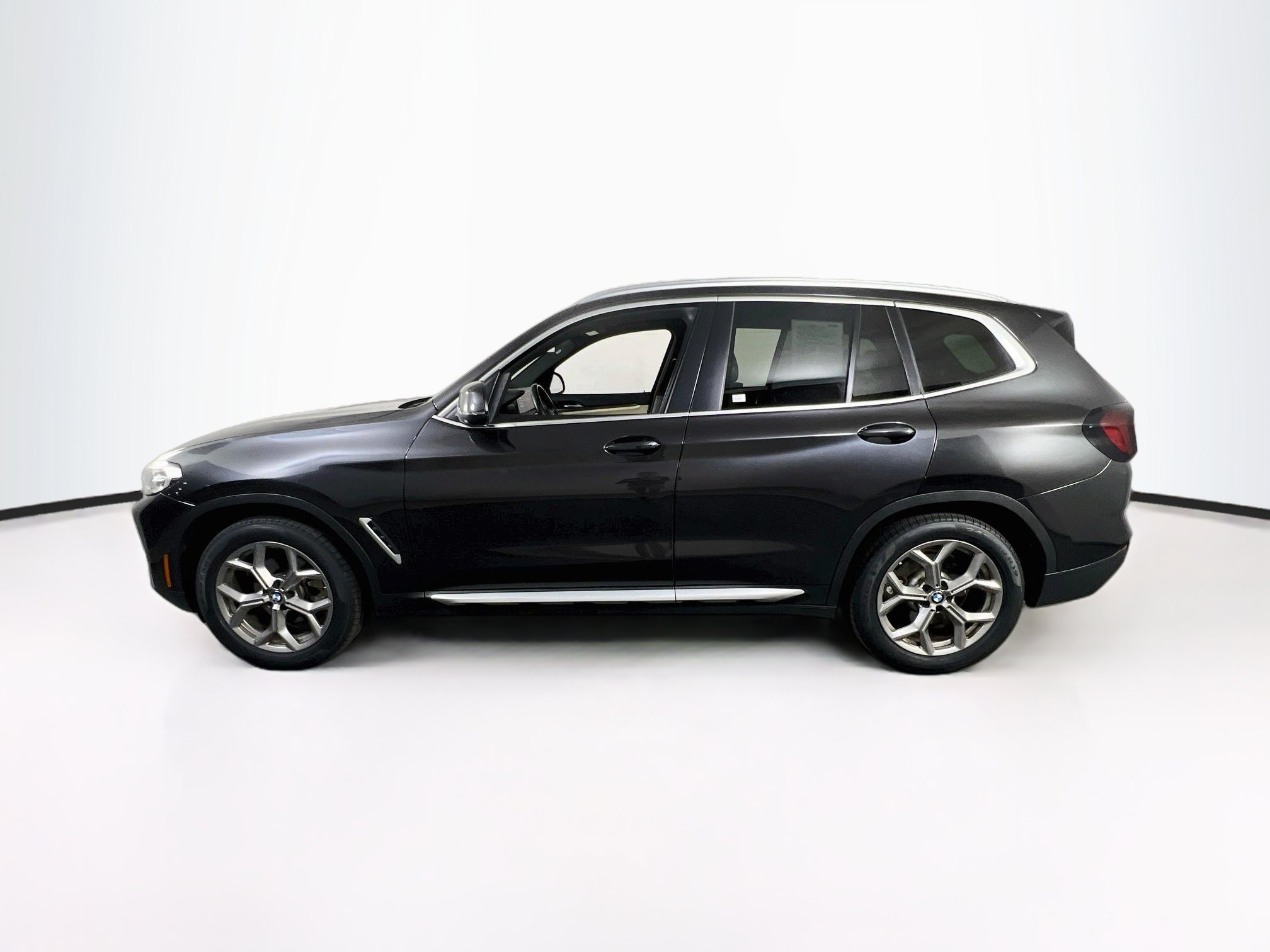 Used 2022 BMW X3 xDrive30i w/ Convenience Package AWD/4WD image 8