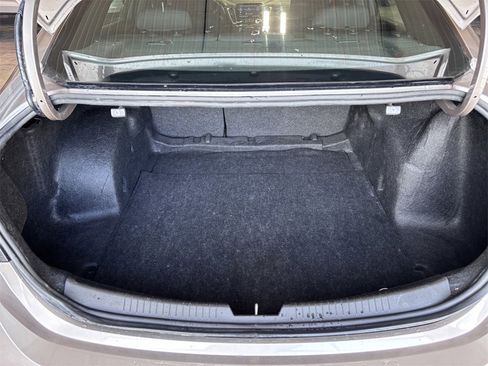 Used 2024 Chevrolet Malibu LT image 13