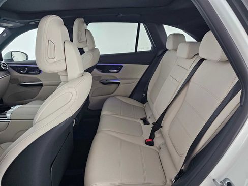 New 2026 Mercedes-Benz GLC 300 4MATIC image 16