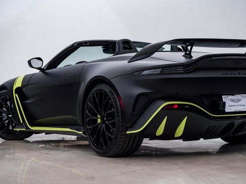 Used 2023 Aston Martin V12 Vantage V12 image 12