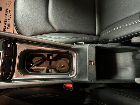 Used 2024 Jeep Compass Latitude image 20