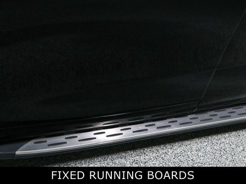 Used 2024 Toyota Highlander XLE FWD image 12