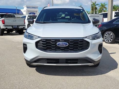Certified 2025 Ford Escape ST-Line w/ Equipment Group 301A FWD image 2