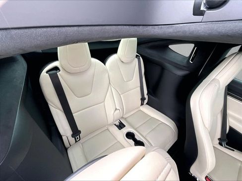 Used 2023 Tesla Model X Plaid image 27