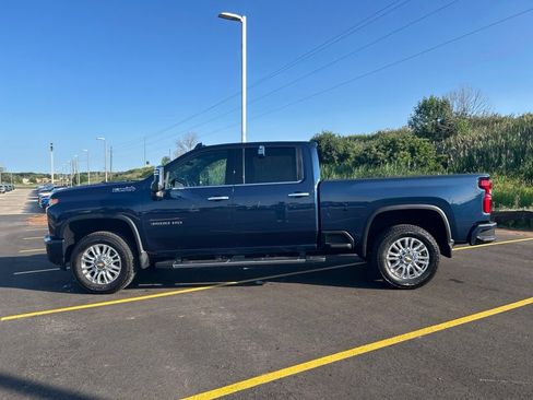 Used 2021 Chevrolet Silverado 3500 High Country w/ Z71 Off-Road Package AWD/4WD image 10