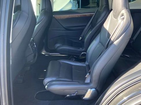 Used 2017 Tesla Model X 75D AWD/4WD image 6
