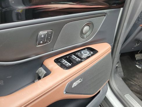 New 2026 Lincoln Nautilus Reserve image 19