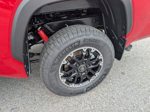 New 2026 Toyota Tundra SR5 AWD/4WD image 30