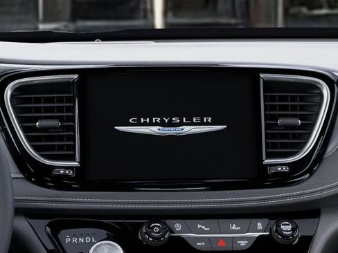 New 2026 Chrysler Pacifica Limited w/ S Appearance Package image 18