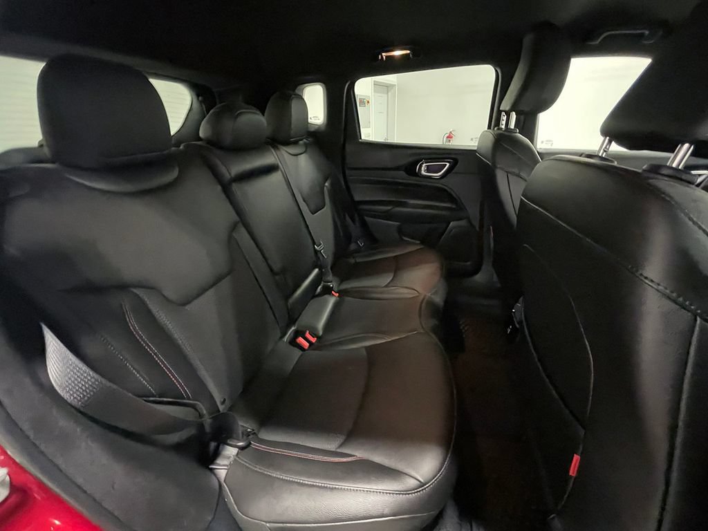 Used 2026 Jeep Compass Trailhawk AWD/4WD image 25