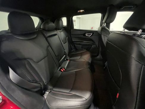 Used 2026 Jeep Compass Trailhawk AWD/4WD image 25