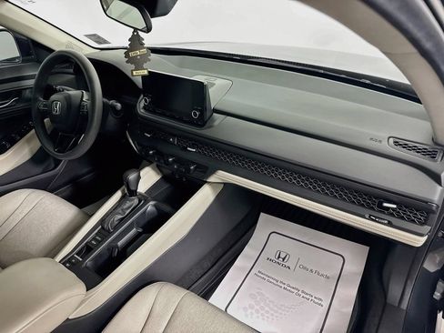 Certified 2024 Honda Accord EX image 36