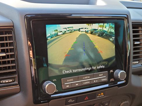 Used 2024 Nissan Frontier Pro-X image 18