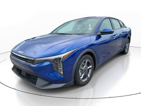Used 2025 Kia K4 FWD image 4