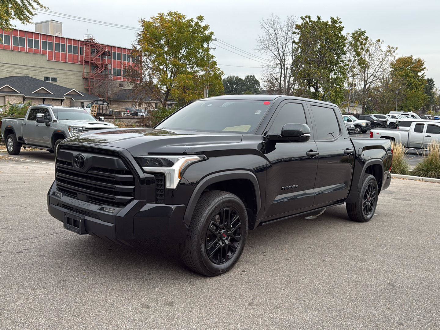Used 2024 Toyota Tundra SR5 w/ SR5 Convenience Package AWD/4WD image 7