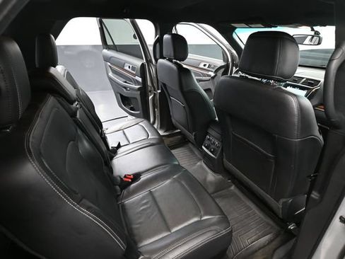 Used 2017 Ford Explorer Limited AWD/4WD image 45