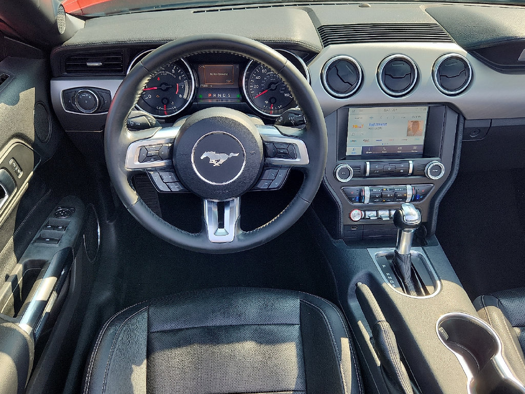 Used 2022 Ford Mustang Premium RWD image 4