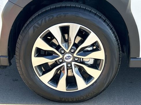 Used 2025 Subaru Outback Touring XT AWD/4WD image 34