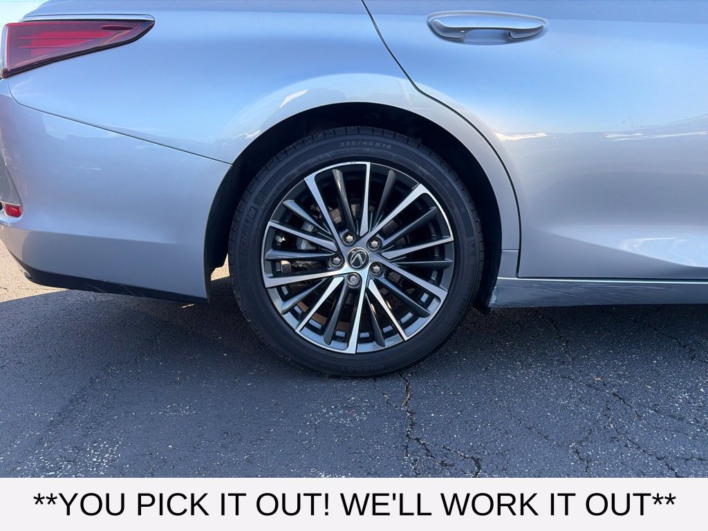 Used 2024 Lexus ES 350 w/ Premium Package FWD image 7