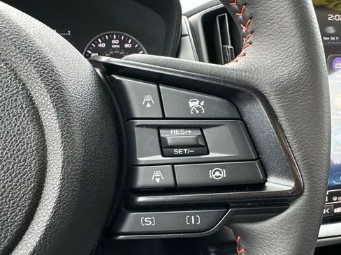 Certified 2025 Subaru Crosstrek 2.5i Limited AWD/4WD image 18