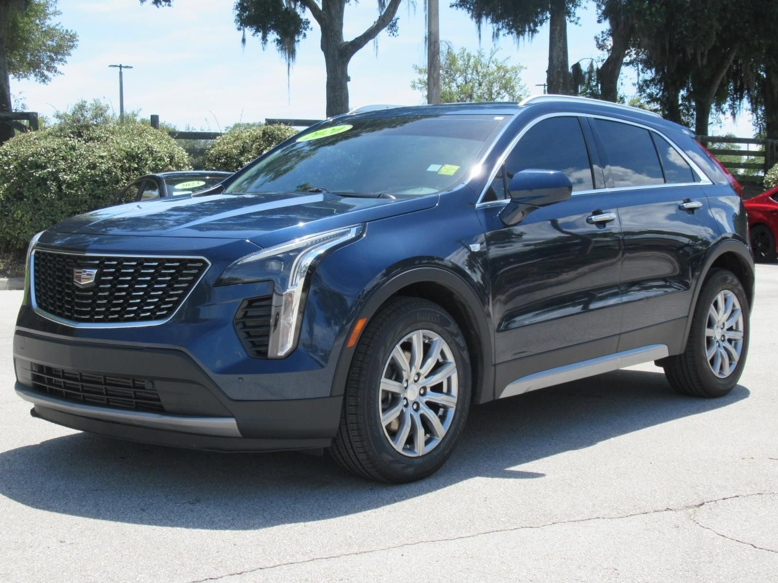 Used 2020 Cadillac XT4 Premium Luxury w/ Driver Awareness Package FWD image 3