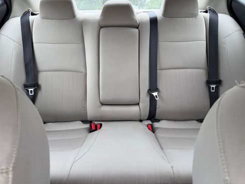 Used 2025 Nissan Altima 2.5 SV image 38