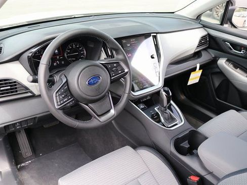 Used 2025 Subaru Outback Premium AWD/4WD image 20
