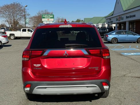 Used 2019 Mitsubishi Outlander SEL image 3