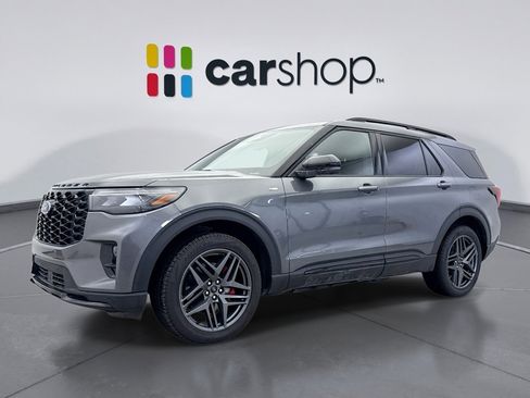 Used 2025 Ford Explorer ST-Line w/ ST-Line Street Pack image 1