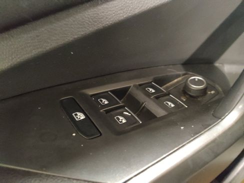 Used 2022 Volkswagen Jetta SE FWD image 27