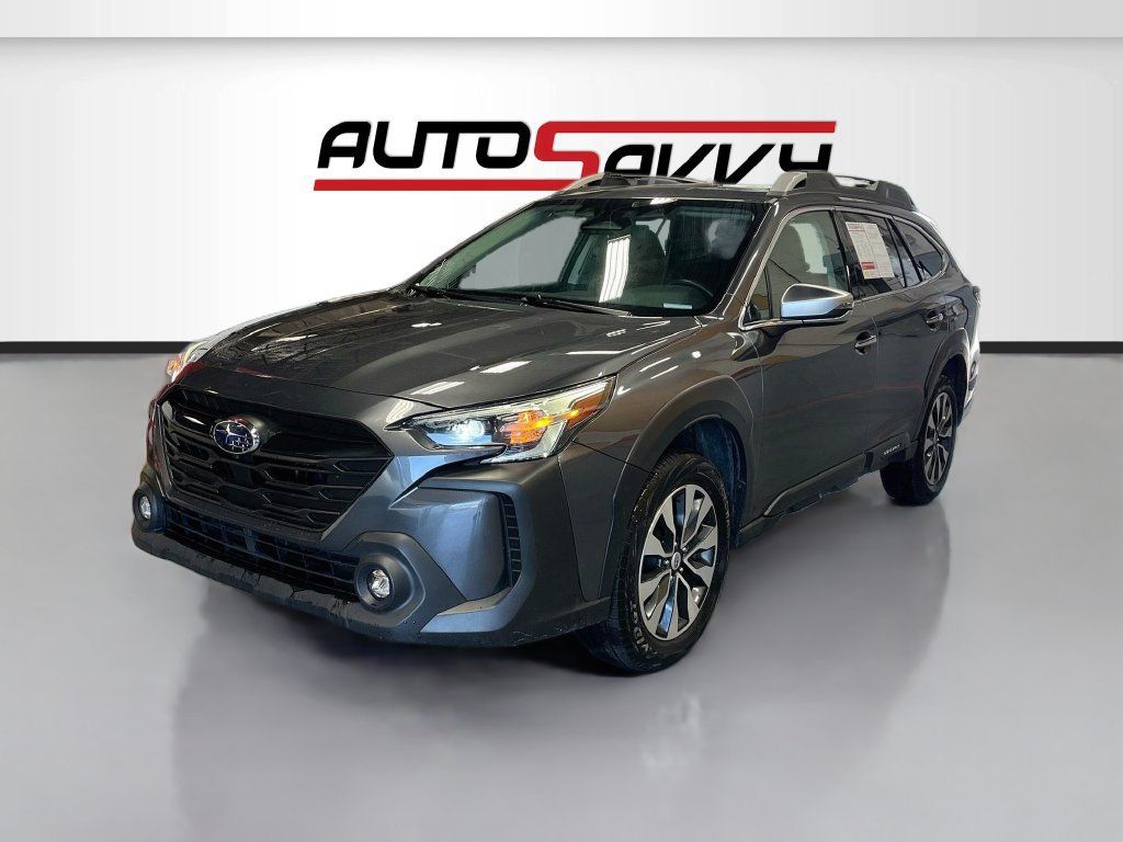 Used 2023 Subaru Outback Touring AWD/4WD image 3