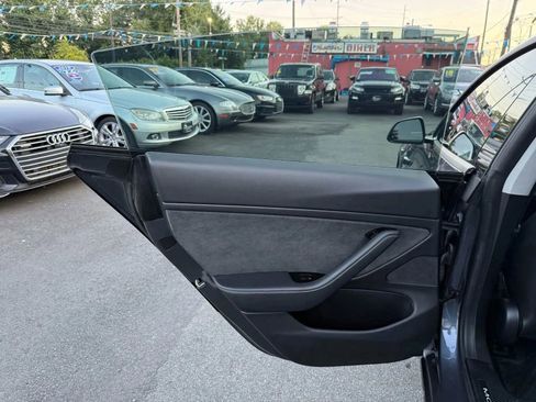 Used 2020 Tesla Model 3 Long Range image 46