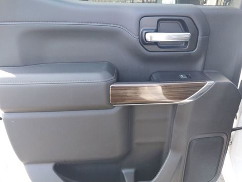 Used 2019 Chevrolet Silverado 1500 LT Trail Boss image 16