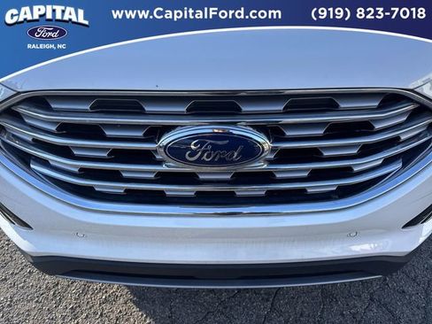 Certified 2022 Ford Edge Titanium image 10