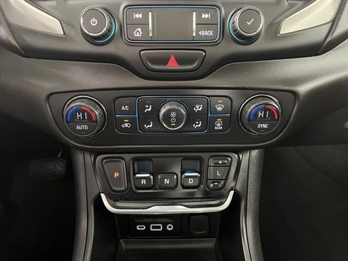 Used 2021 GMC Terrain SLE w/ Driver Convenience Package image 33