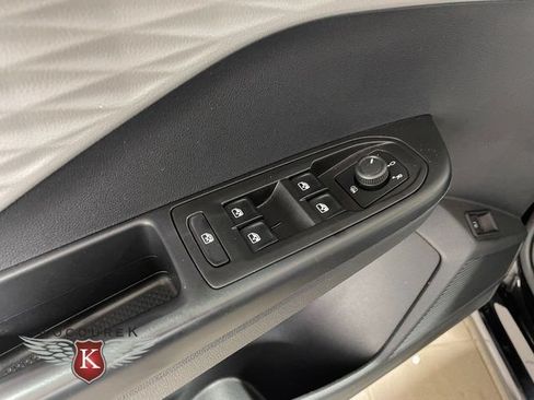 Used 2023 Volkswagen Taos S AWD/4WD image 20