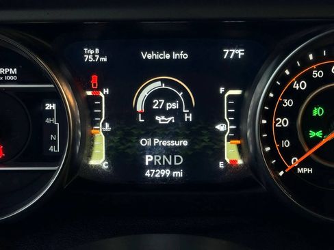 Used 2021 Jeep Gladiator Sport AWD/4WD image 23