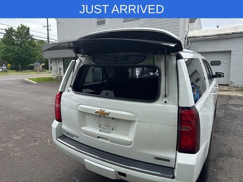 Used 2018 Chevrolet Suburban Premier AWD/4WD image 35