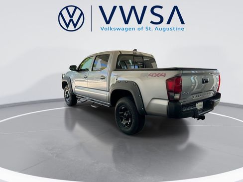 Used 2021 Toyota Tacoma SR AWD/4WD image 5