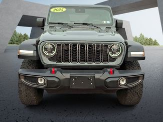 Used 2025 Jeep Wrangler Unlimited Rubicon AWD/4WD video 2
