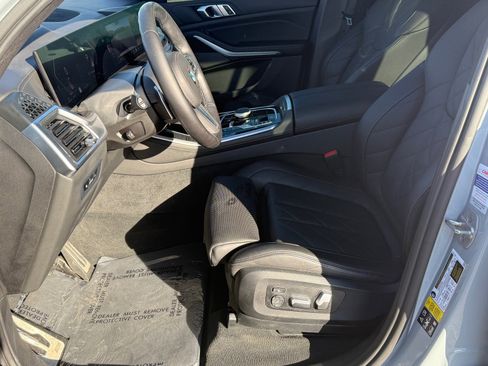 Used 2024 BMW X5 xDrive40i w/ M Sport Package image 19