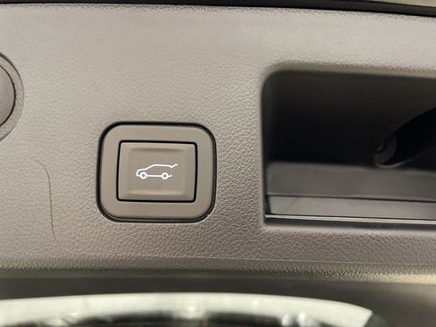 New 2026 Chevrolet Equinox LT w/ Convenience Package II image 34