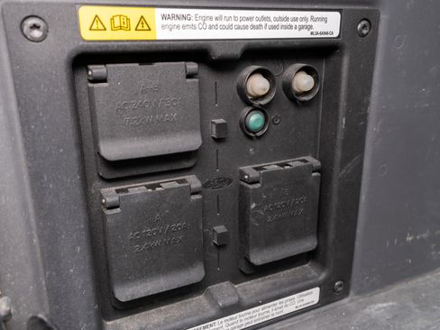 Used 2021 Ford F150 XLT w/ Equipment Group 302A High image 10