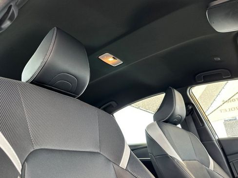 Used 2025 Toyota Camry SE image 16